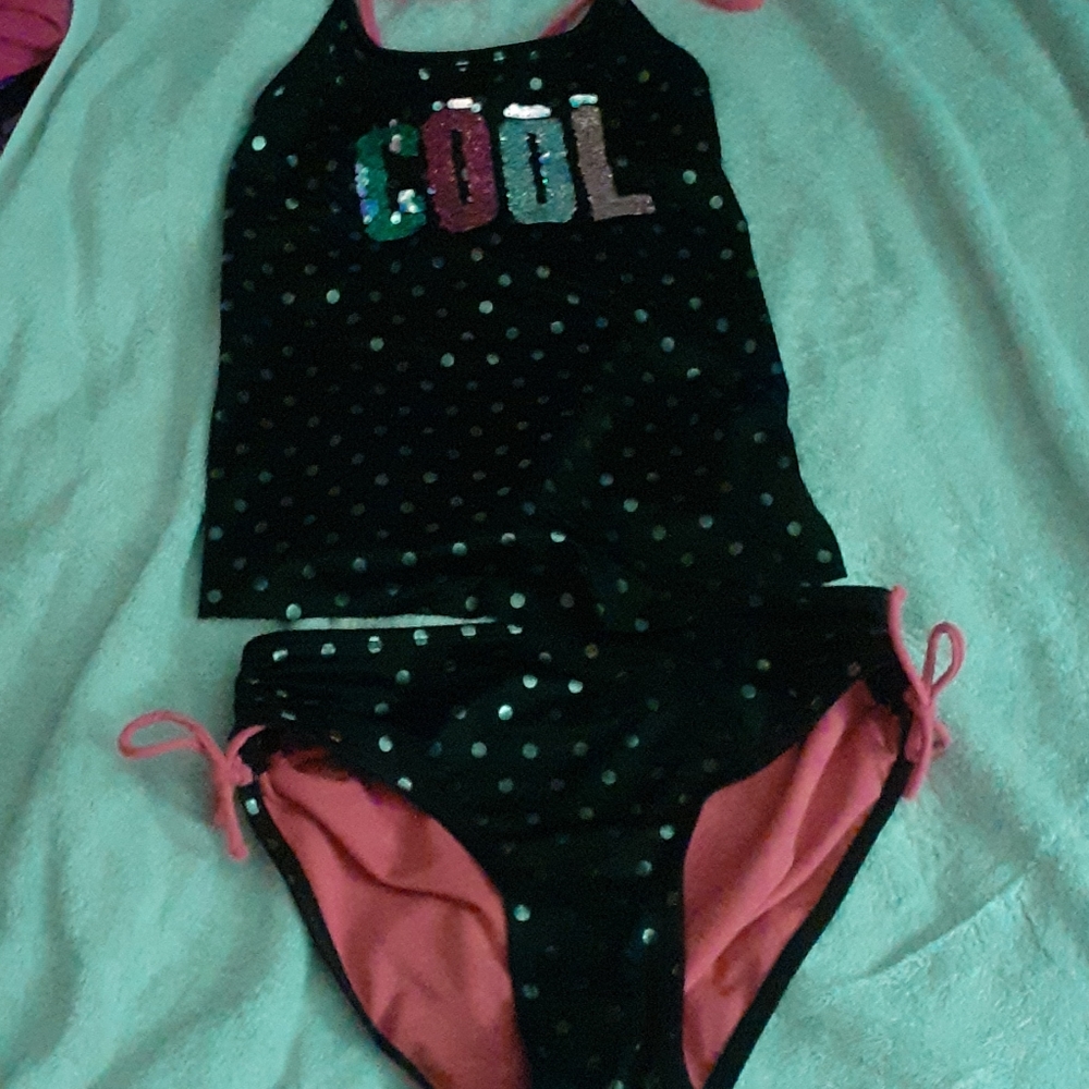 Bathing suit